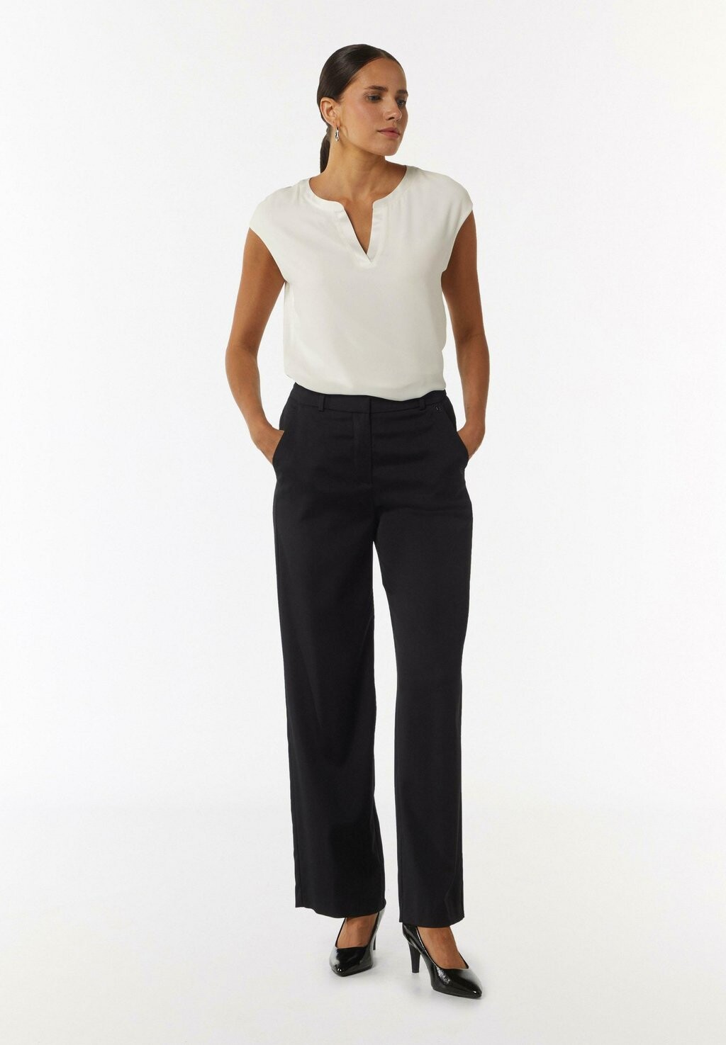 Базовая футболка KANTEN comma, белый
Базовая футболка KANTEN comma, белый