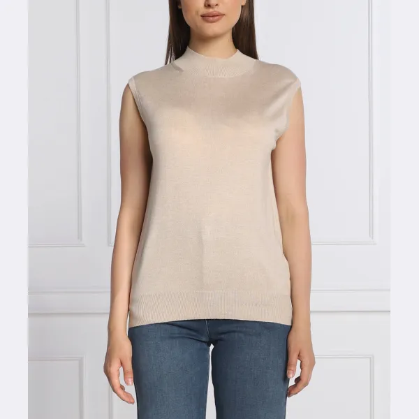 Свитер обычного кроя с добавлением шерсти Riani, бежевый
Свитер обычного кроя с добавлением шерсти Riani, бежевый