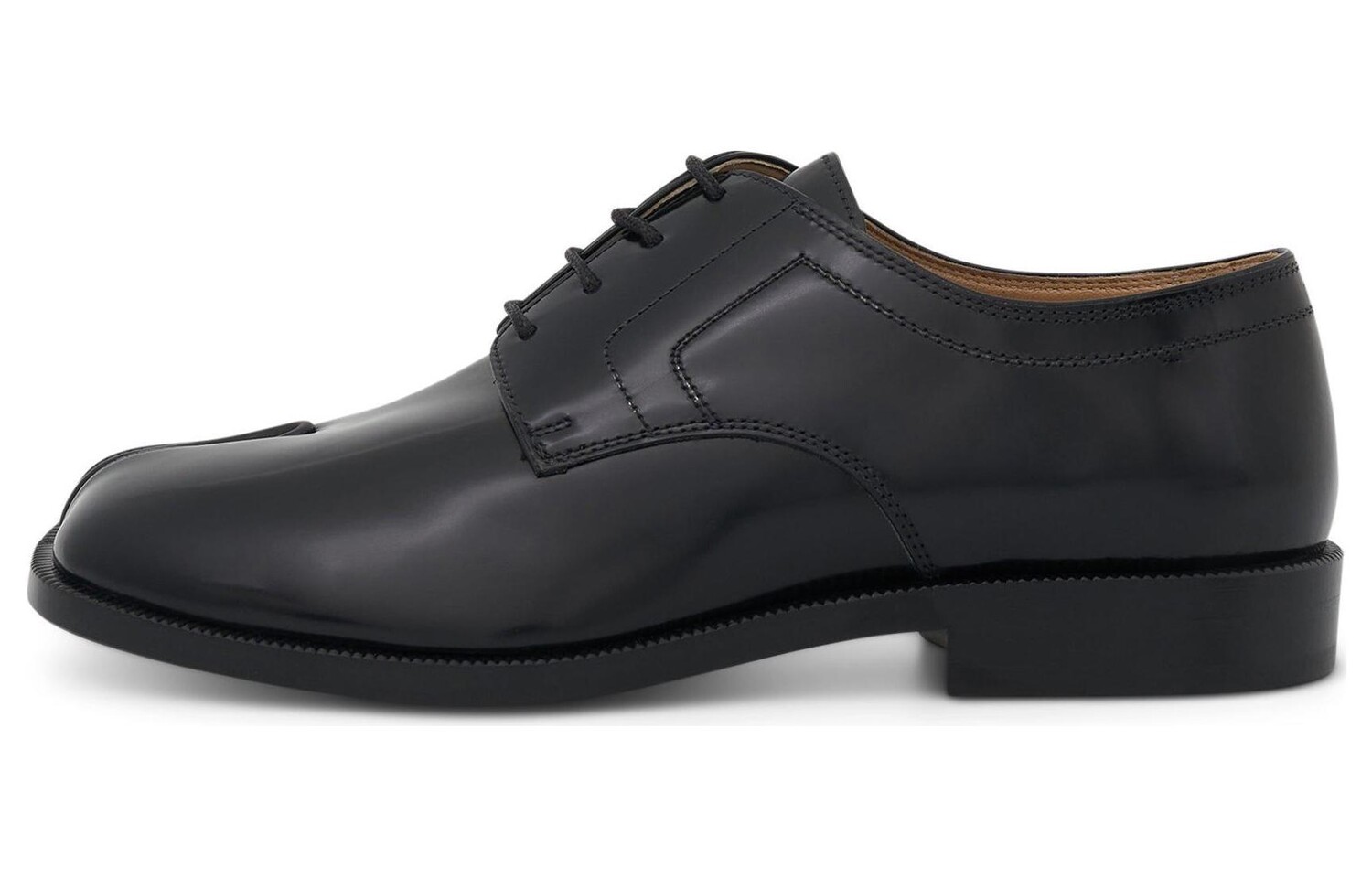 Ботинки дерби Tabi на шнуровке Maison Margiela
Ботинки дерби Tabi на шнуровке Maison Margiela