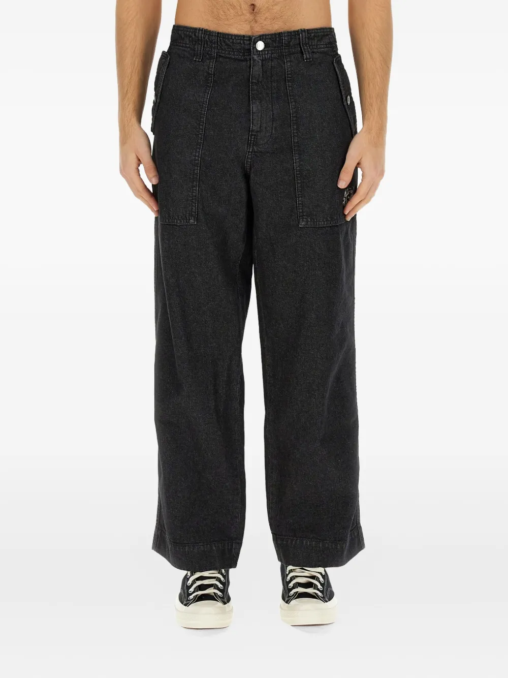 Джинсы с застёгивающимися карманами Maison Kitsuné, черный
Джинсы с застёгивающимися карманами Maison Kitsuné, черный