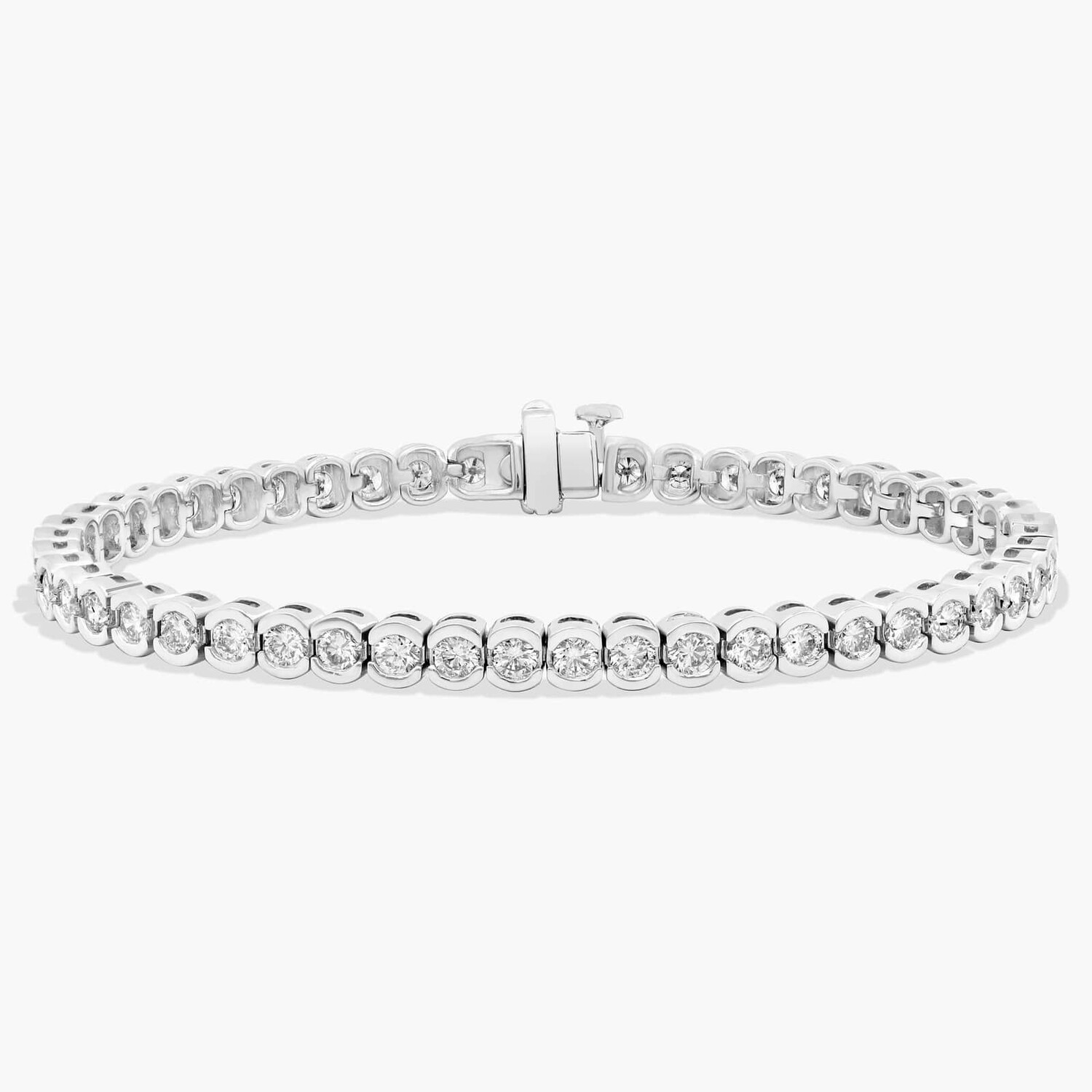 Теннисный браслет с 7-дюймовым безелем и выращенными в лаборатории бриллиантами из 14-каратного белого золота (5 карат, двойной - FG / VS2-SI1) Blue Nile 
Теннисный браслет с 7-дюймовым безелем и выращенными в лаборатории бриллиантами из 14-каратного белого золота (5 карат, двойной - FG / VS2-SI1) Blue Nile