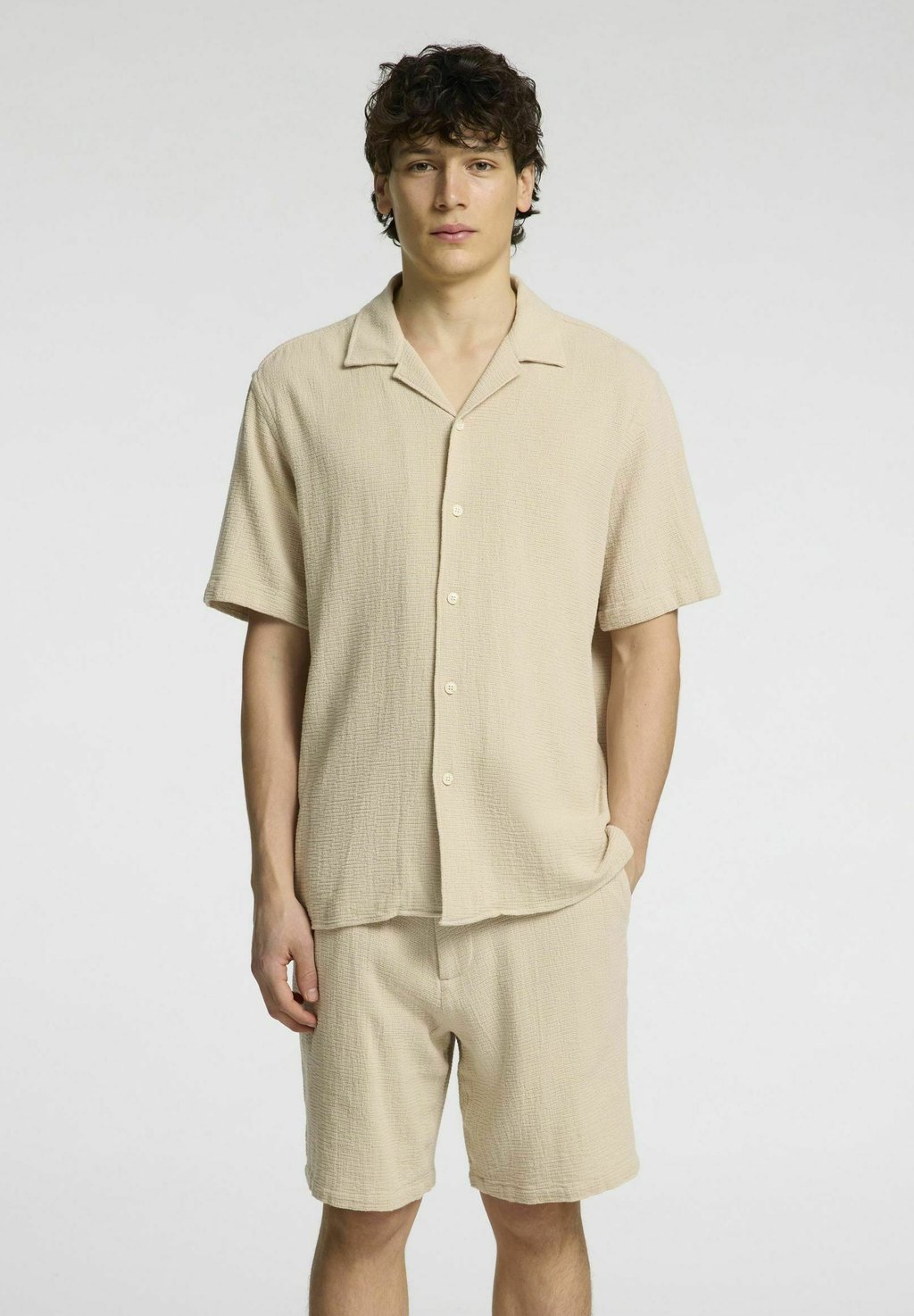 Рубашка SLHRELAX SAL RESORT Selected Homme, бежевый
Рубашка SLHRELAX SAL RESORT Selected Homme, бежевый