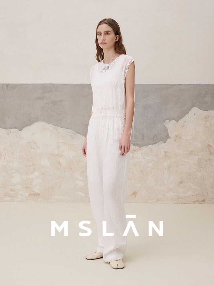 Жилет ажурный Misty Moon MSlan с кисточками, белый
Жилет ажурный Misty Moon MSlan с кисточками, белый