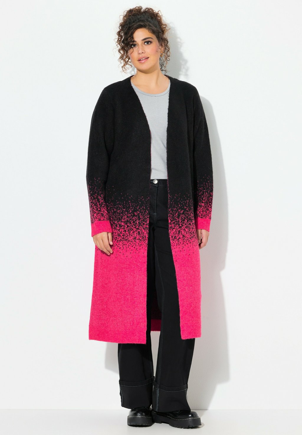 Кардиган EXTRA LONG OPEN SHAPE GRADIENT Ulla Popken, черный
Кардиган EXTRA LONG OPEN SHAPE GRADIENT Ulla Popken, черный