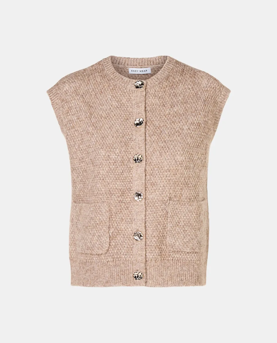 Женский вязаный жилет с металлической пуговицей Easy Wear, коричневый
Женский вязаный жилет с металлической пуговицей Easy Wear, коричневый