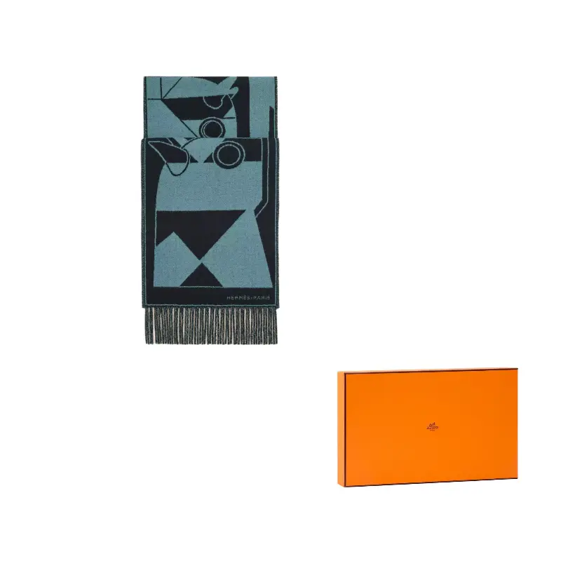 Конный шлем Armor Jacquard Knit HERMES, синий
Конный шлем Armor Jacquard Knit HERMES, синий