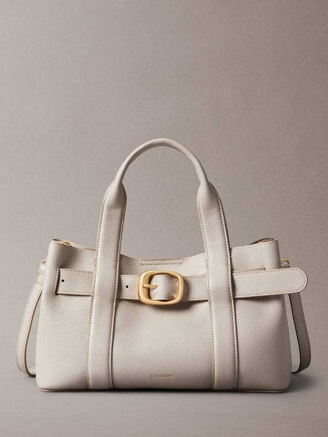 Мини-сумка тоут с декоративной пряжкой Calvin Klein, Chateau
Мини-сумка тоут с декоративной пряжкой Calvin Klein, Chateau