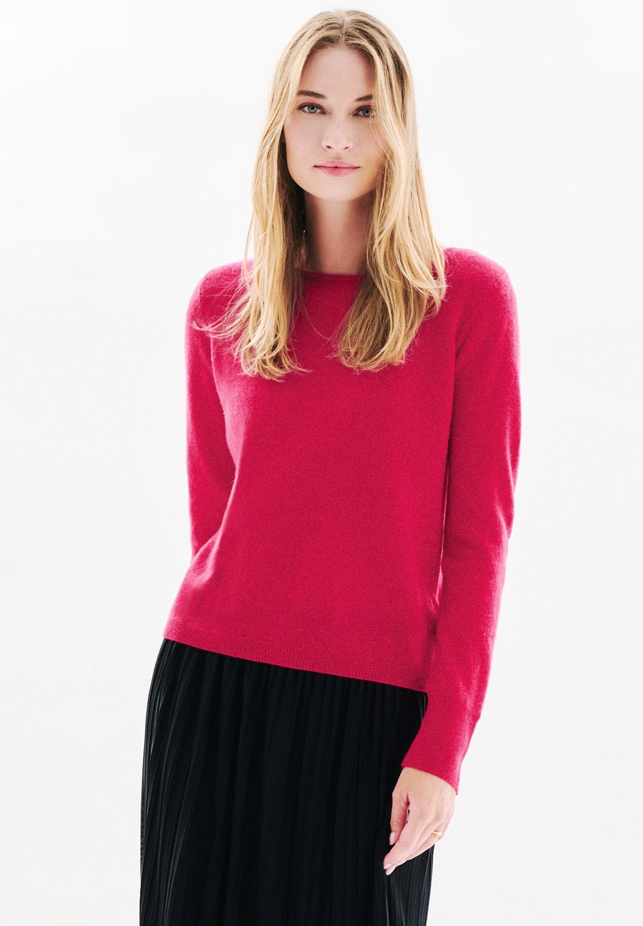 Джемпер Caroll Jumper, Rose Framboise/Bordeaux
Джемпер Caroll Jumper, Rose Framboise/Bordeaux