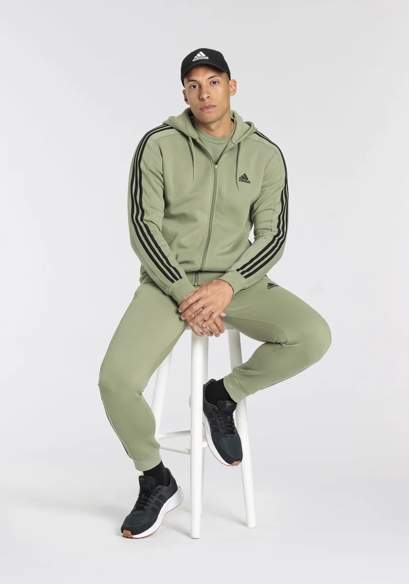 Толстовка Adidas Sportswear с капюшоном "ESSENTIALS 3-STRIPES HOODED JACKET", цвет Tent Green F16 / Black 
Толстовка Adidas Sportswear с капюшоном "ESSENTIALS 3-STRIPES HOODED JACKET", цвет Tent Green F16 / Black