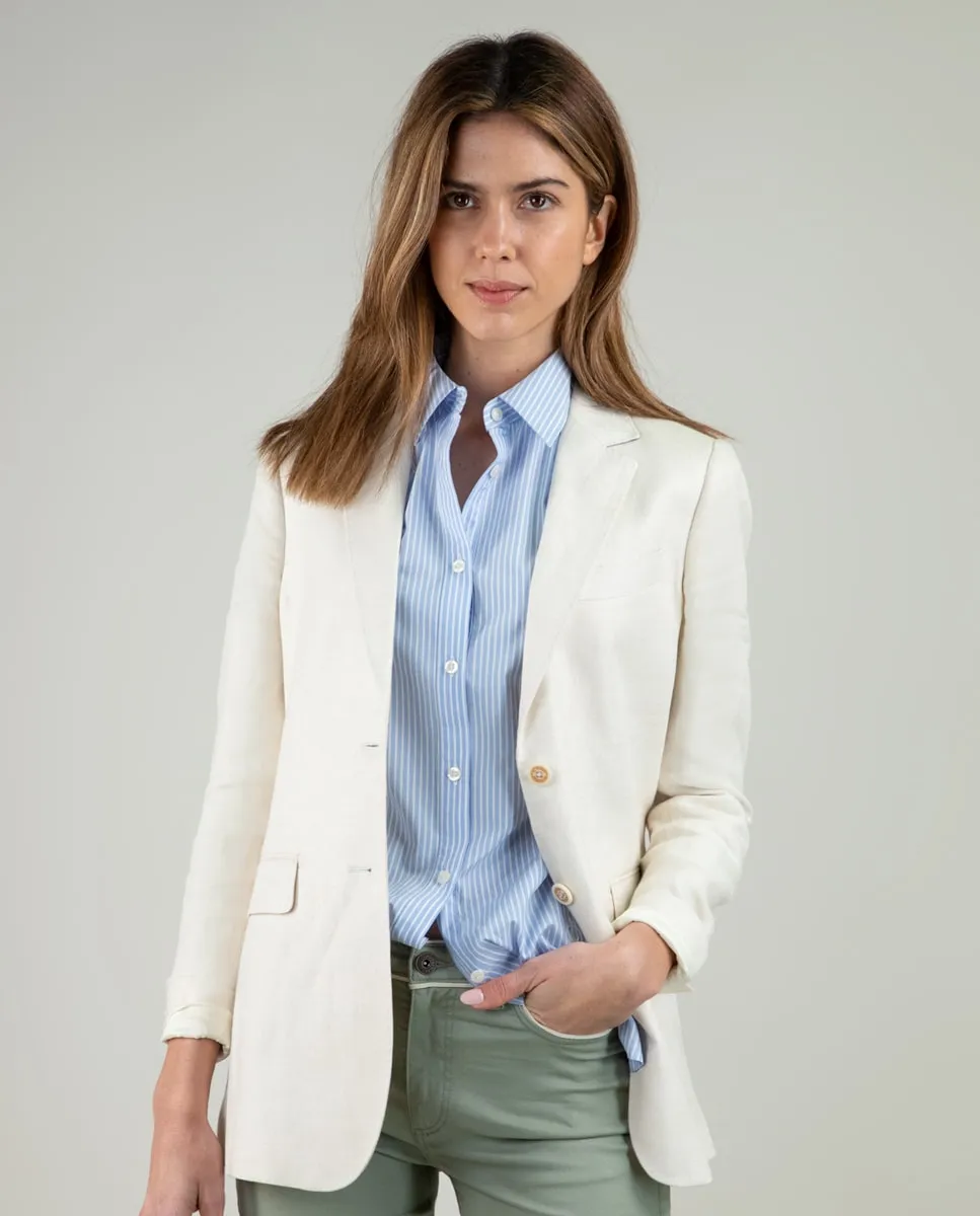 Приталенный женский блейзер из гладкого льна El Ganso, цвет Natural 
Приталенный женский блейзер из гладкого льна El Ganso, цвет Natural