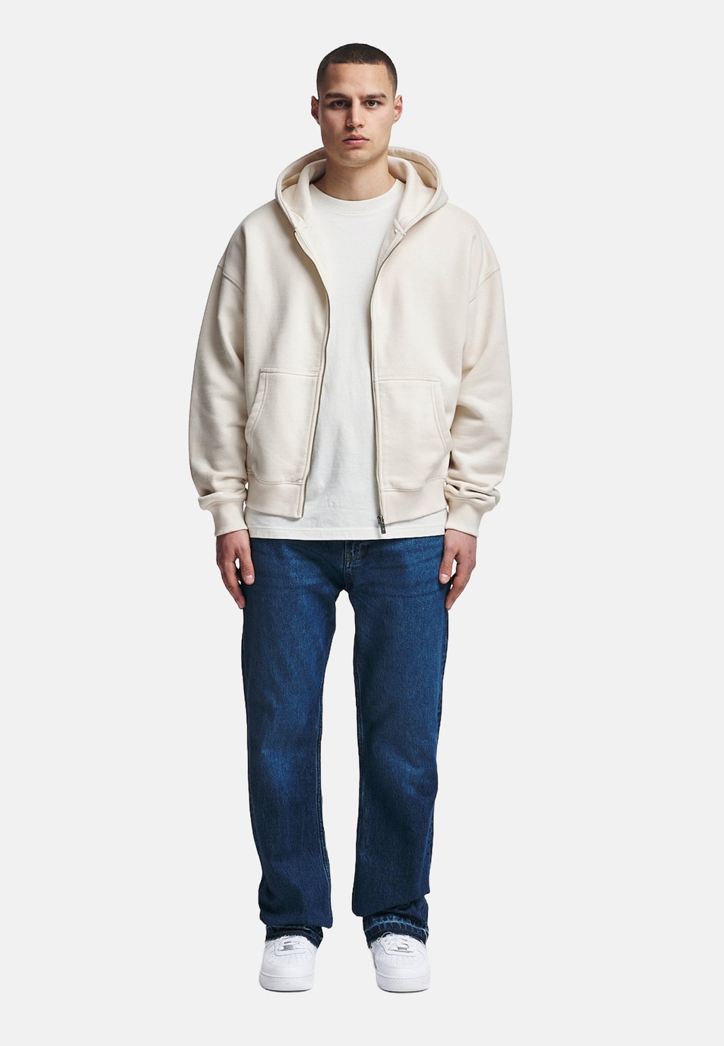 Мешковатые джинсы ARUN OPEN 2Y Studios, синий деним
Мешковатые джинсы ARUN OPEN 2Y Studios, синий деним