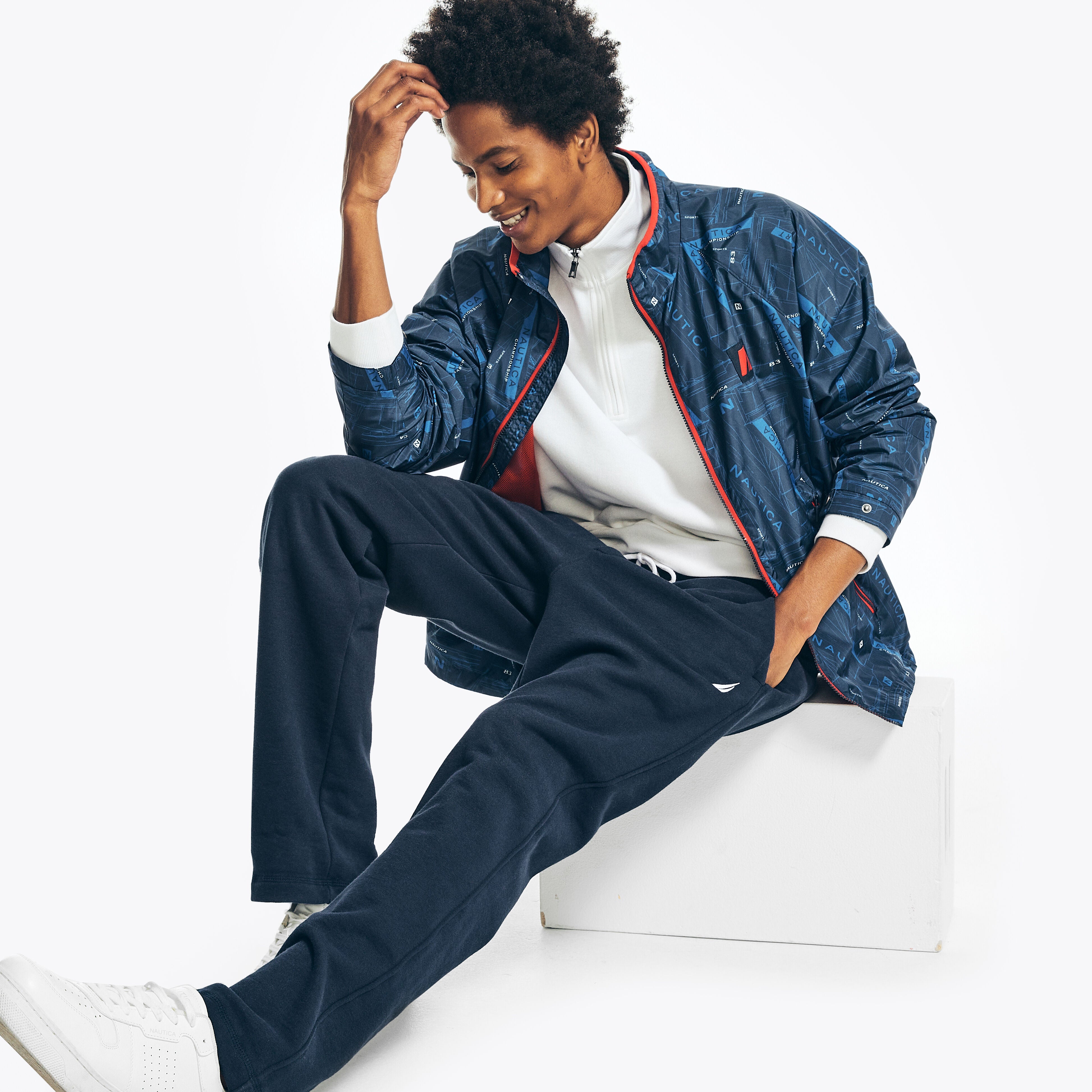 Легкая мужская куртка Nautica, темно-синий
Легкая мужская куртка Nautica, темно-синий