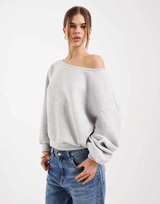 Серая толстовка с асимметричным воротником ONLY
Серая толстовка с асимметричным воротником ONLY