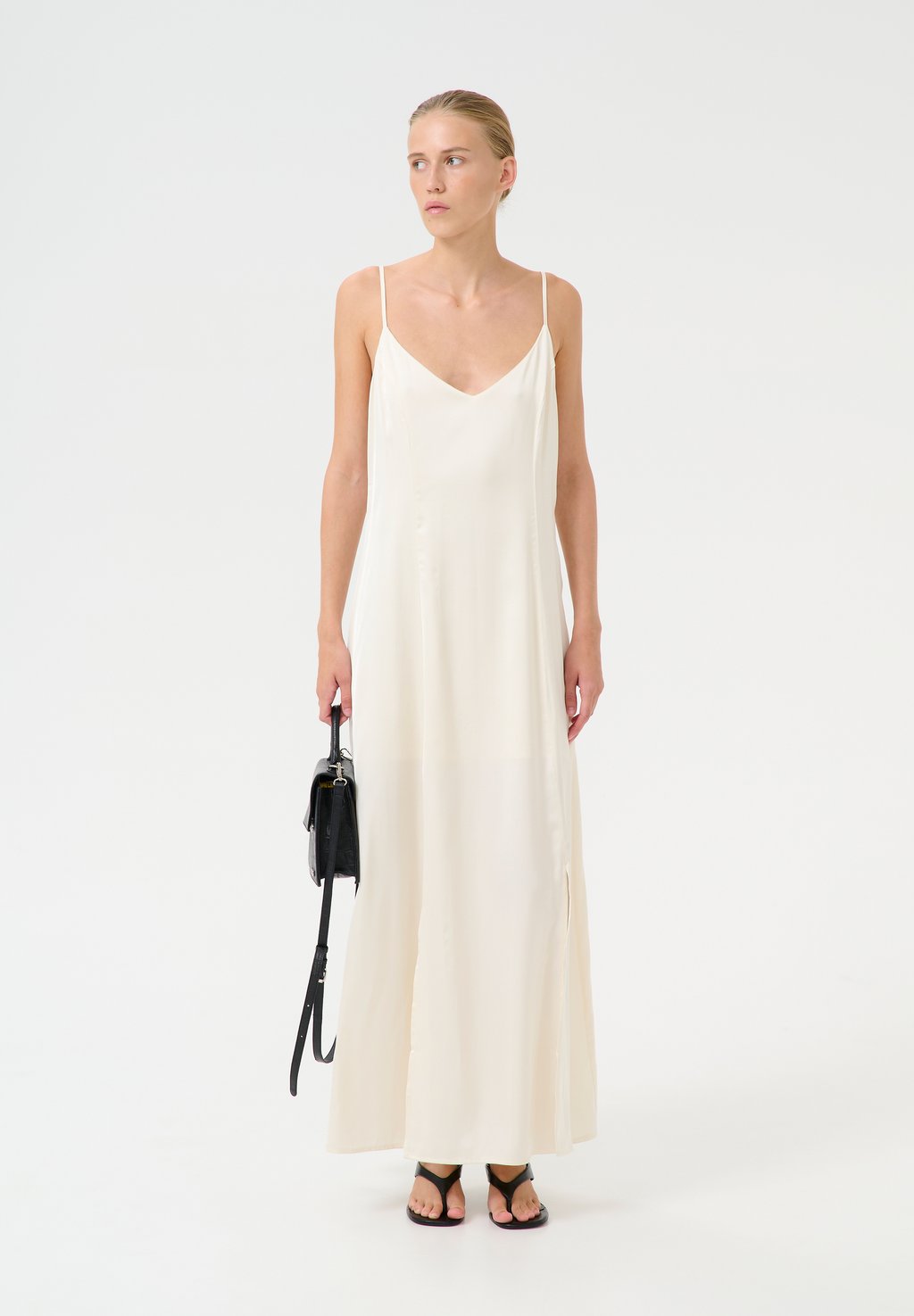 Платье макси PELO Gestuz, кремовый
Платье макси PELO Gestuz, кремовый