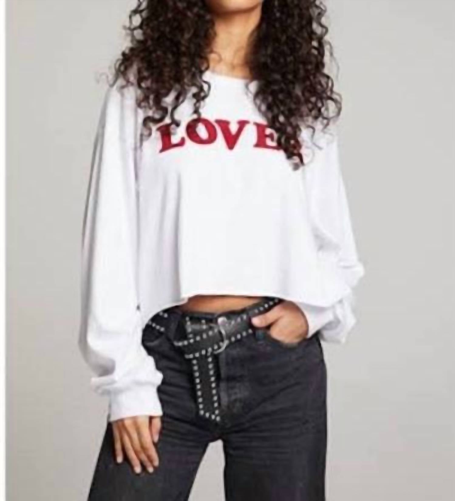 Любовный принт топ с длинными рукавами в белом цвете Chaser
Любовный принт топ с длинными рукавами в белом цвете Chaser