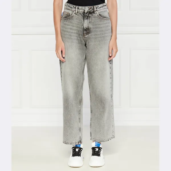 Джинсы свободного кроя Hugo, серый
Джинсы свободного кроя Hugo, серый