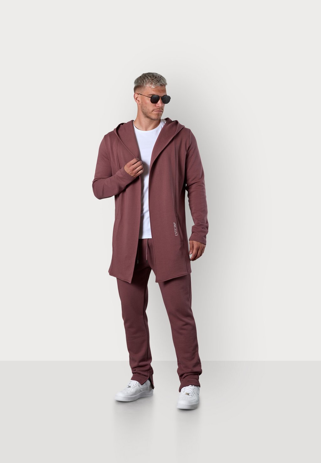 Спортивные брюки DISCREET ESTEEM, темно-красный
Спортивные брюки DISCREET ESTEEM, темно-красный