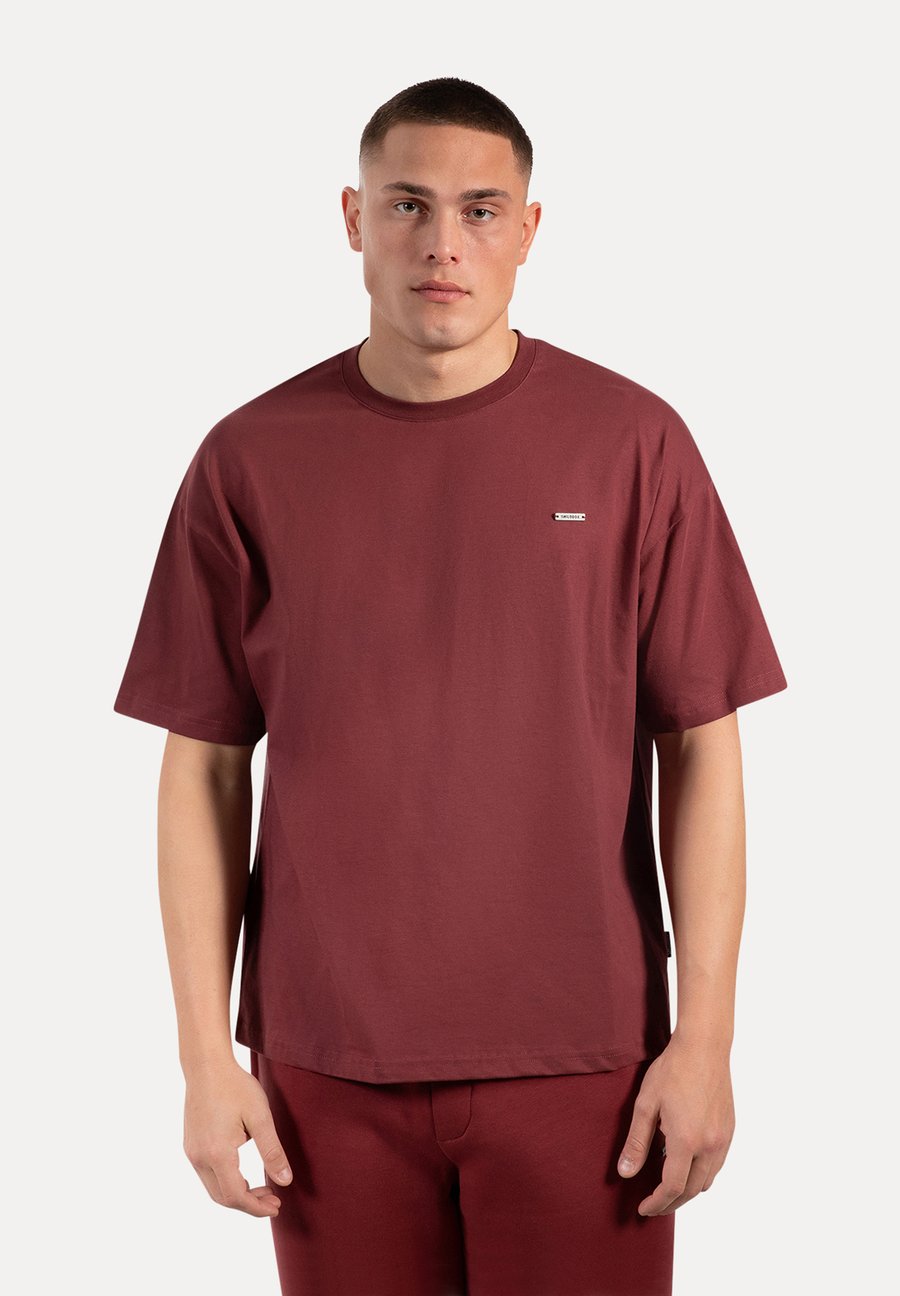 Футболка Smilodox BASIC REGULAR T SHIRT CEDRIK, Bordeaux
Футболка Smilodox BASIC REGULAR T SHIRT CEDRIK, Bordeaux