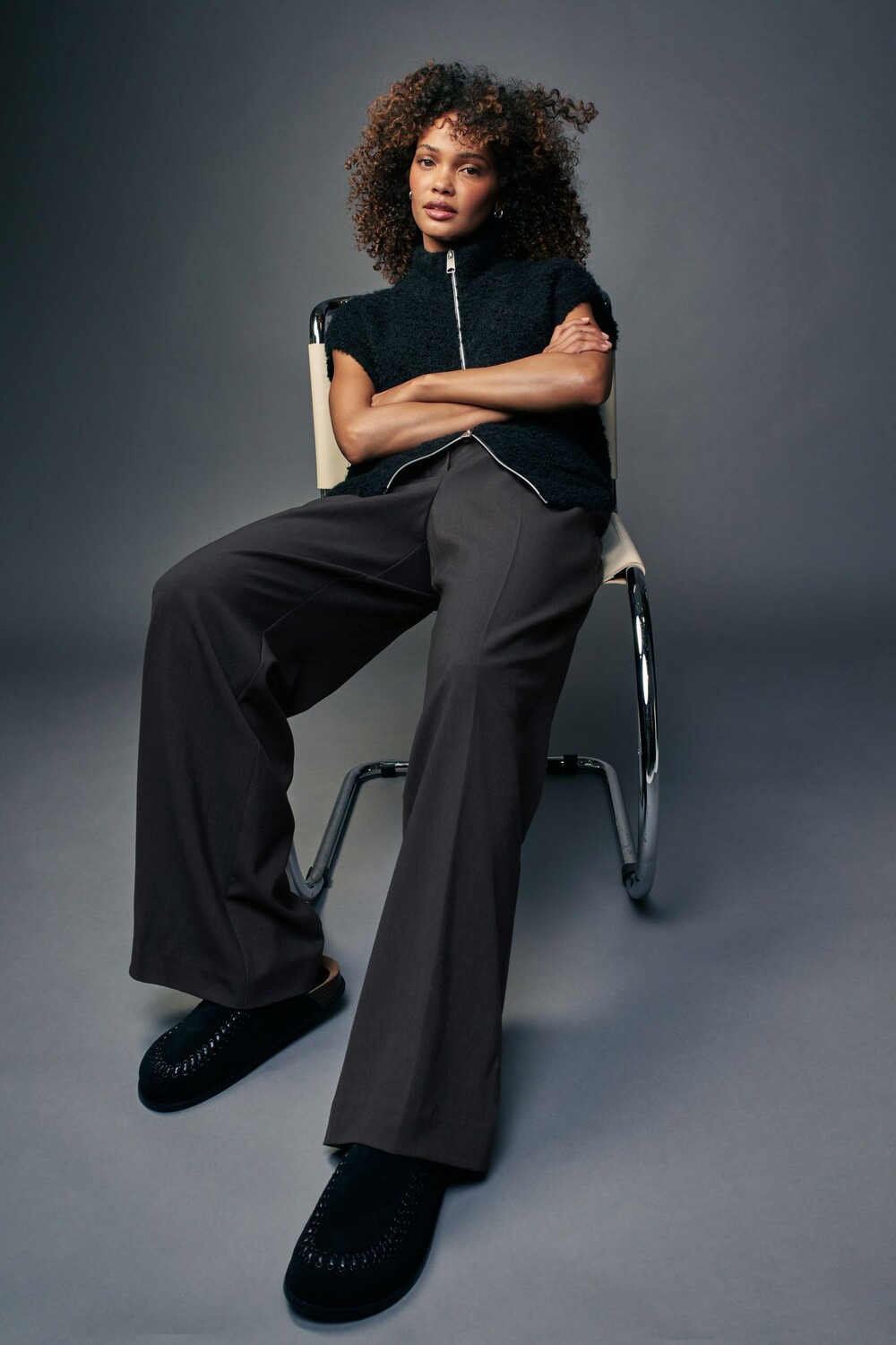 Широкие брюки с завязками на талии спереди Next, серый
Широкие брюки с завязками на талии спереди Next, серый