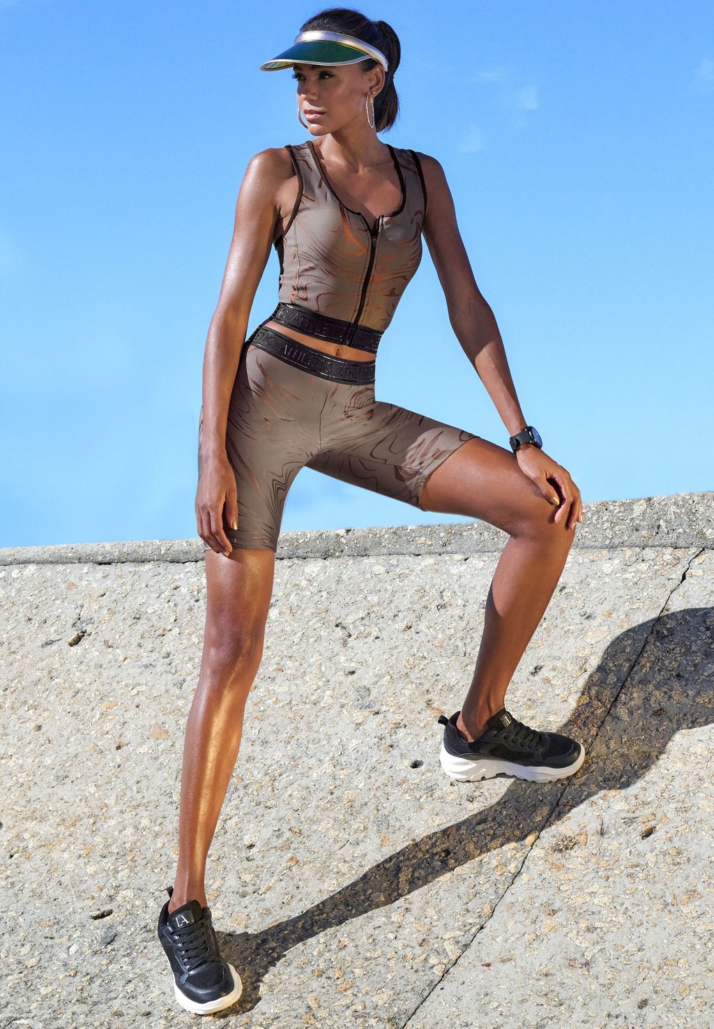 Леггинсы FUNKTIONS LASCANA Active, коричневый
Леггинсы FUNKTIONS LASCANA Active, коричневый