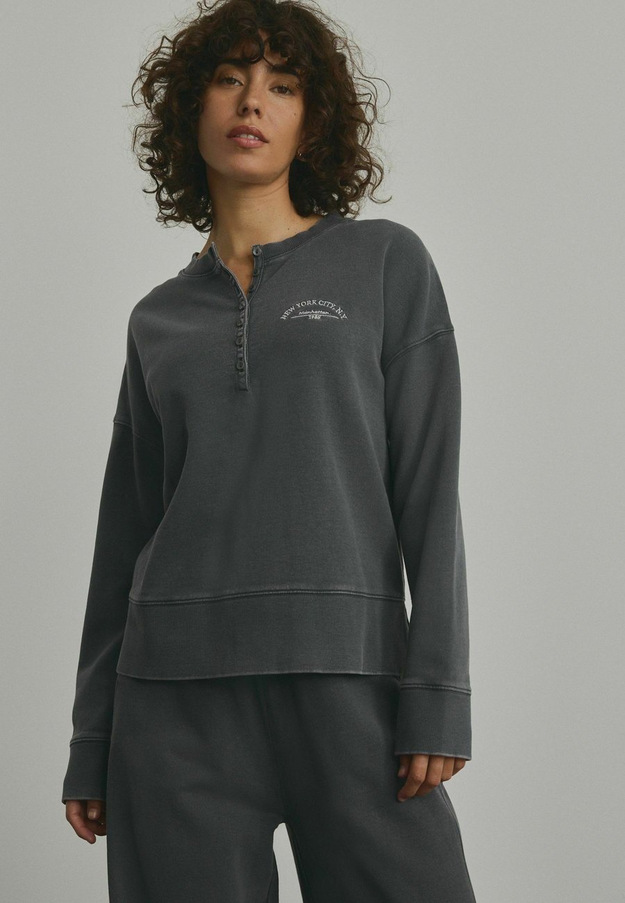 Толстовка Next HENLEY BUTTON COLLAR , Grey
Толстовка Next HENLEY BUTTON COLLAR , Grey