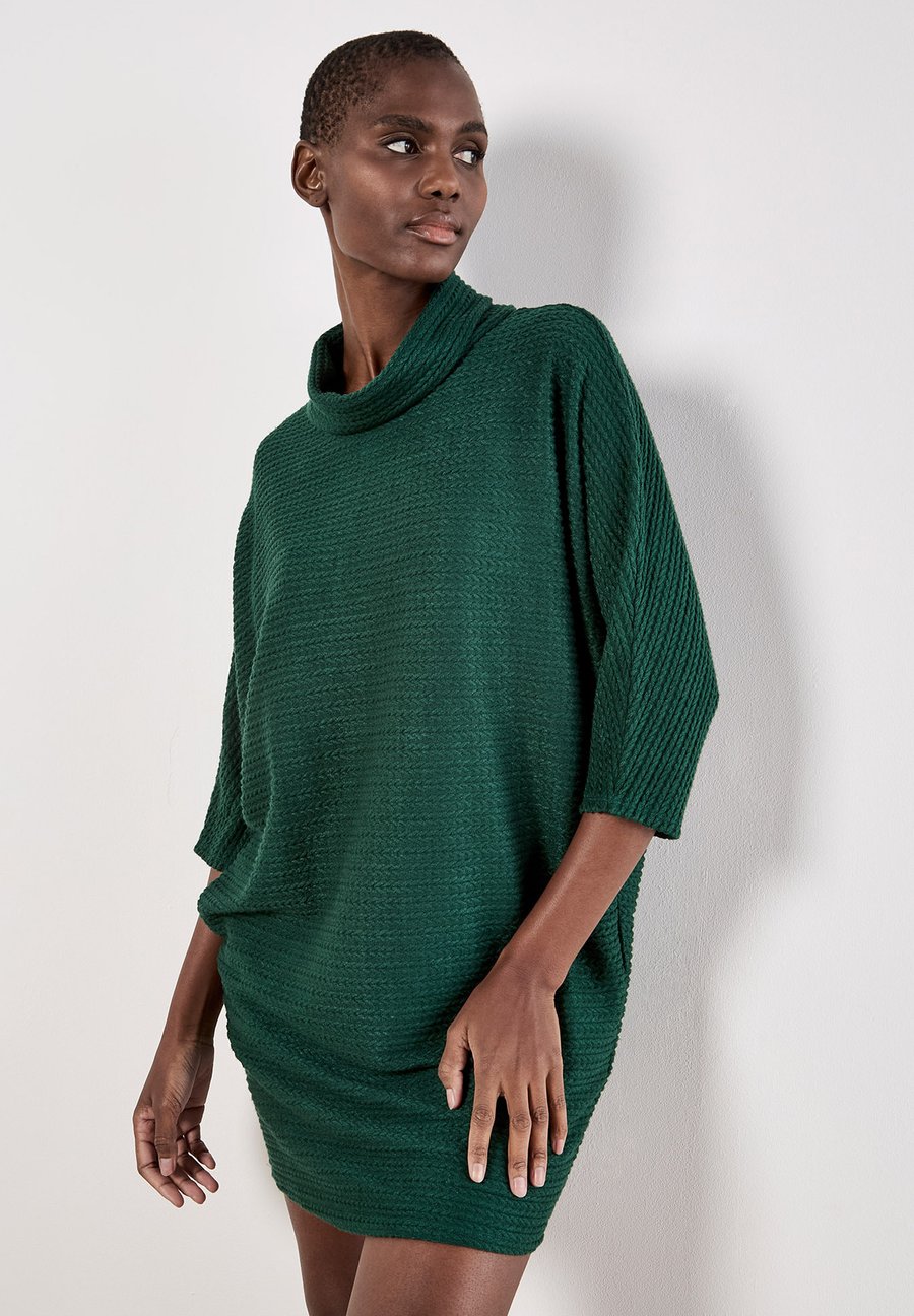 Платье Apricot TEXTURED CABLE KNIT COCOON , Green
Платье Apricot TEXTURED CABLE KNIT COCOON , Green