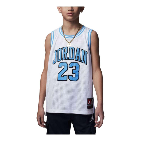 Спортивная футболка 23 basketball jersey 'white university blue' Air Jordan, белый
Спортивная футболка 23 basketball jersey 'white university blue' Air Jordan, белый