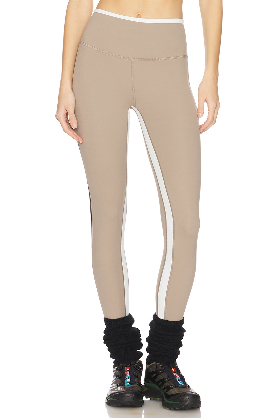 Sammy высокая талия rigor 7/8 леггинсы Splits59, latte & black
Sammy высокая талия rigor 7/8 леггинсы Splits59, latte & black