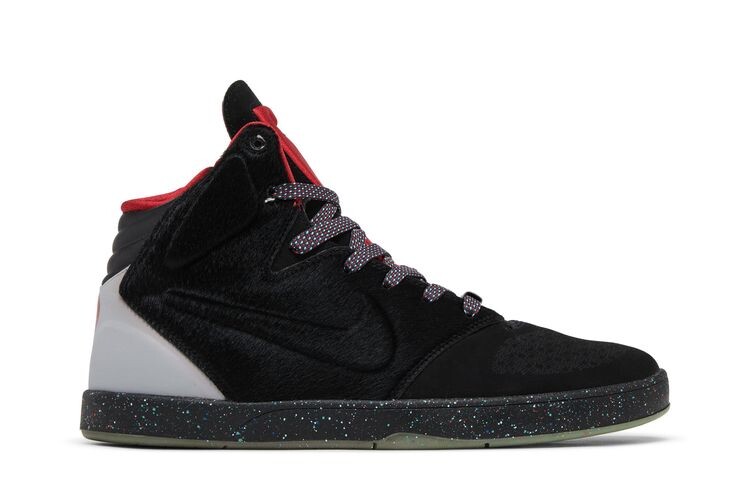 Кроссовки Nike Kobe 9 NSW Lifestyle Year of the Horse, черный
Кроссовки Nike Kobe 9 NSW Lifestyle Year of the Horse, черный