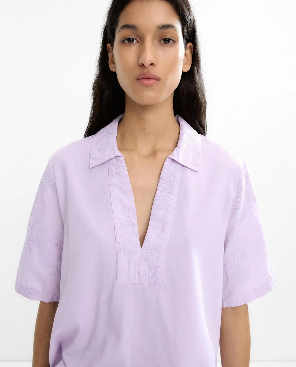 Женская блузка с короткими вышитыми рукавами и воротником-лацканом Parfois, лиловый
Женская блузка с короткими вышитыми рукавами и воротником-лацканом Parfois, лиловый
