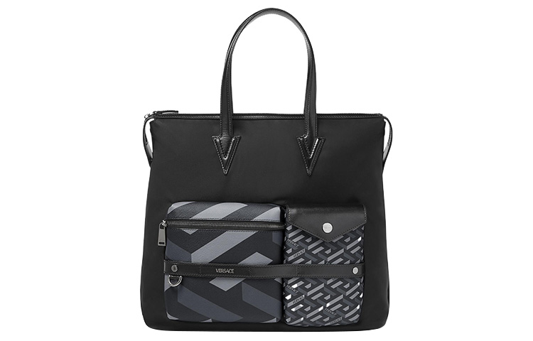 VERSACE Сумка-шоппер из натуральной кожи с декоративными элементами
VERSACE Сумка-шоппер из натуральной кожи с декоративными элементами