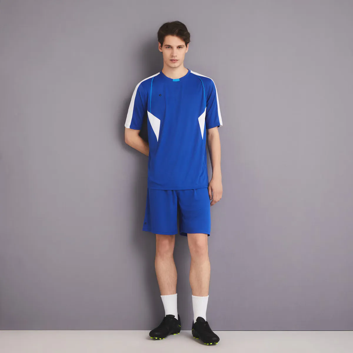 Футбольные шорты мужские Boomerang, цвет 440 Azulón
Футбольные шорты мужские Boomerang, цвет 440 Azulón