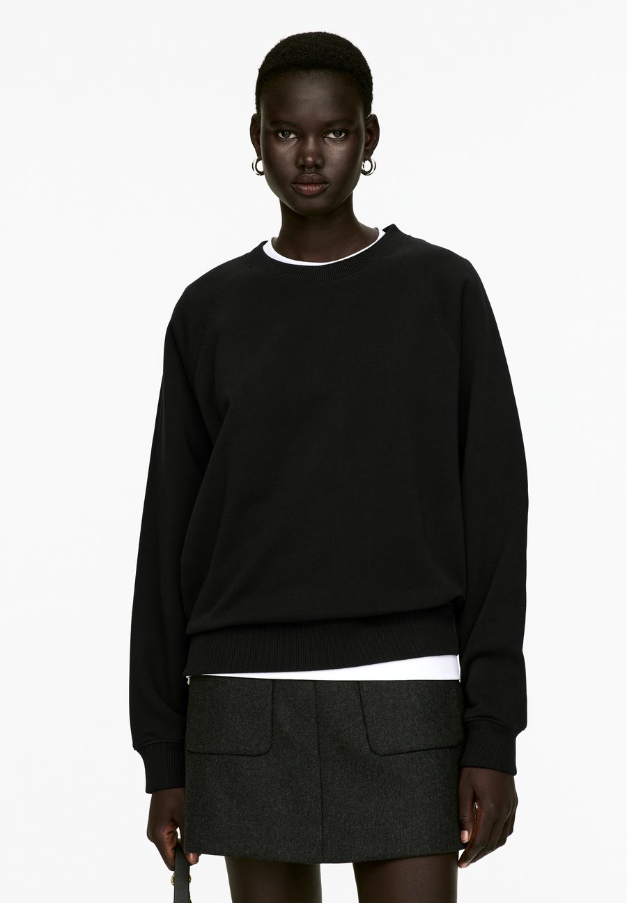 Толстовка ARKET TERRY, Black
Толстовка ARKET TERRY, Black