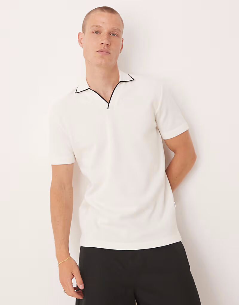 Рубашка-поло с разрезом на горловине кремового цвета Selected
Рубашка-поло с разрезом на горловине кремового цвета Selected