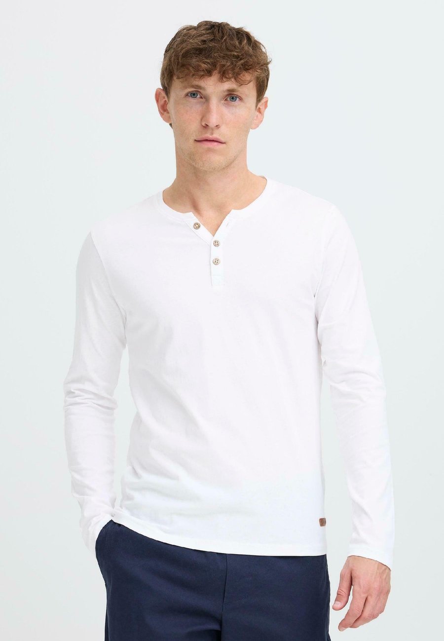 Топ Solid SDVOLKO, White
Топ Solid SDVOLKO, White