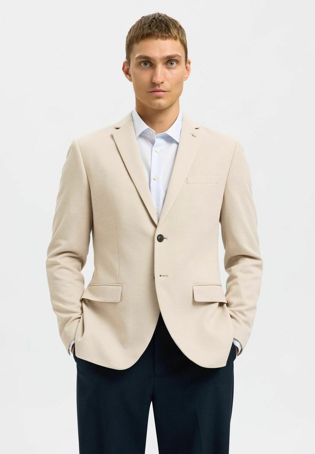 Пиджак-блейзер EINREIHIGER Selected Homme, песочный
Пиджак-блейзер EINREIHIGER Selected Homme, песочный