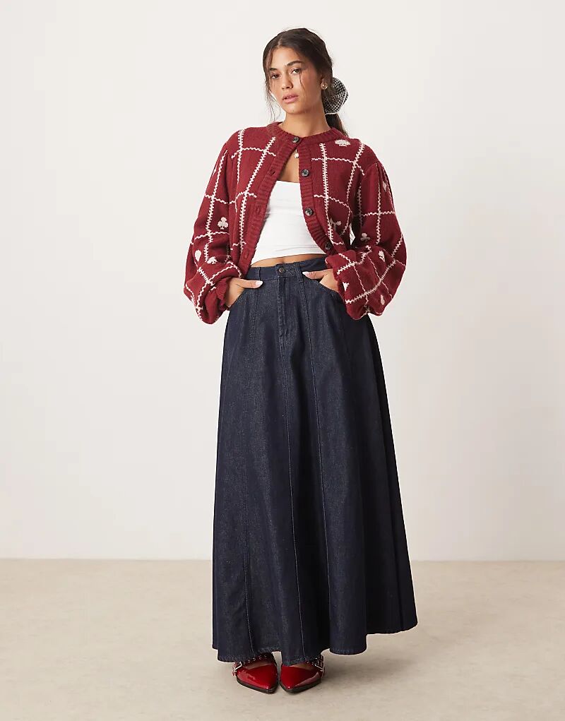 Кардиган арлекин темно-красного цвета Neon Rose
Кардиган арлекин темно-красного цвета Neon Rose