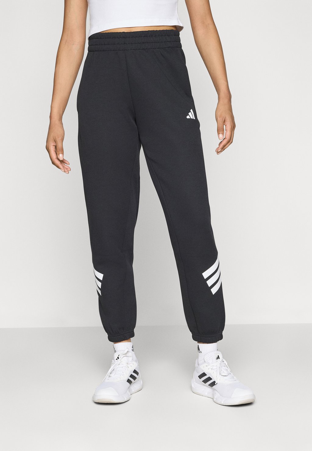 Спортивные штаны Adidas Sportswear, черный
Спортивные штаны Adidas Sportswear, черный