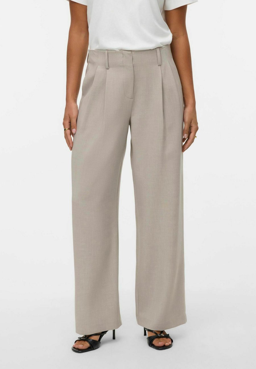 Брюки Vero Moda VMMICHELL, Silver Mink/Silver-Coloured
Брюки Vero Moda VMMICHELL, Silver Mink/Silver-Coloured