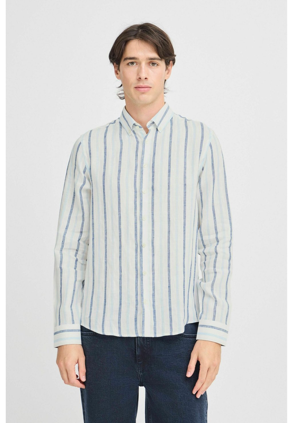 Рубашка CFDYLAN Casual Friday, синий
Рубашка CFDYLAN Casual Friday, синий