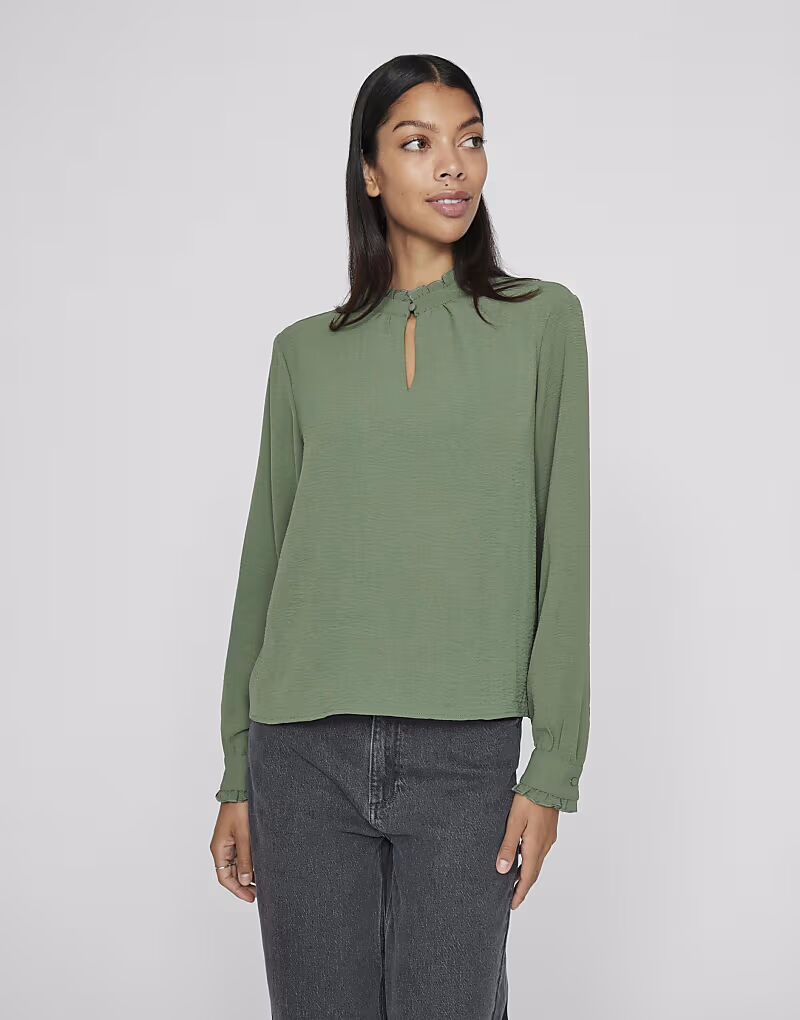 Вила Топ с длинными рукавами в лавровом венке Vila
Вила Топ с длинными рукавами в лавровом венке Vila