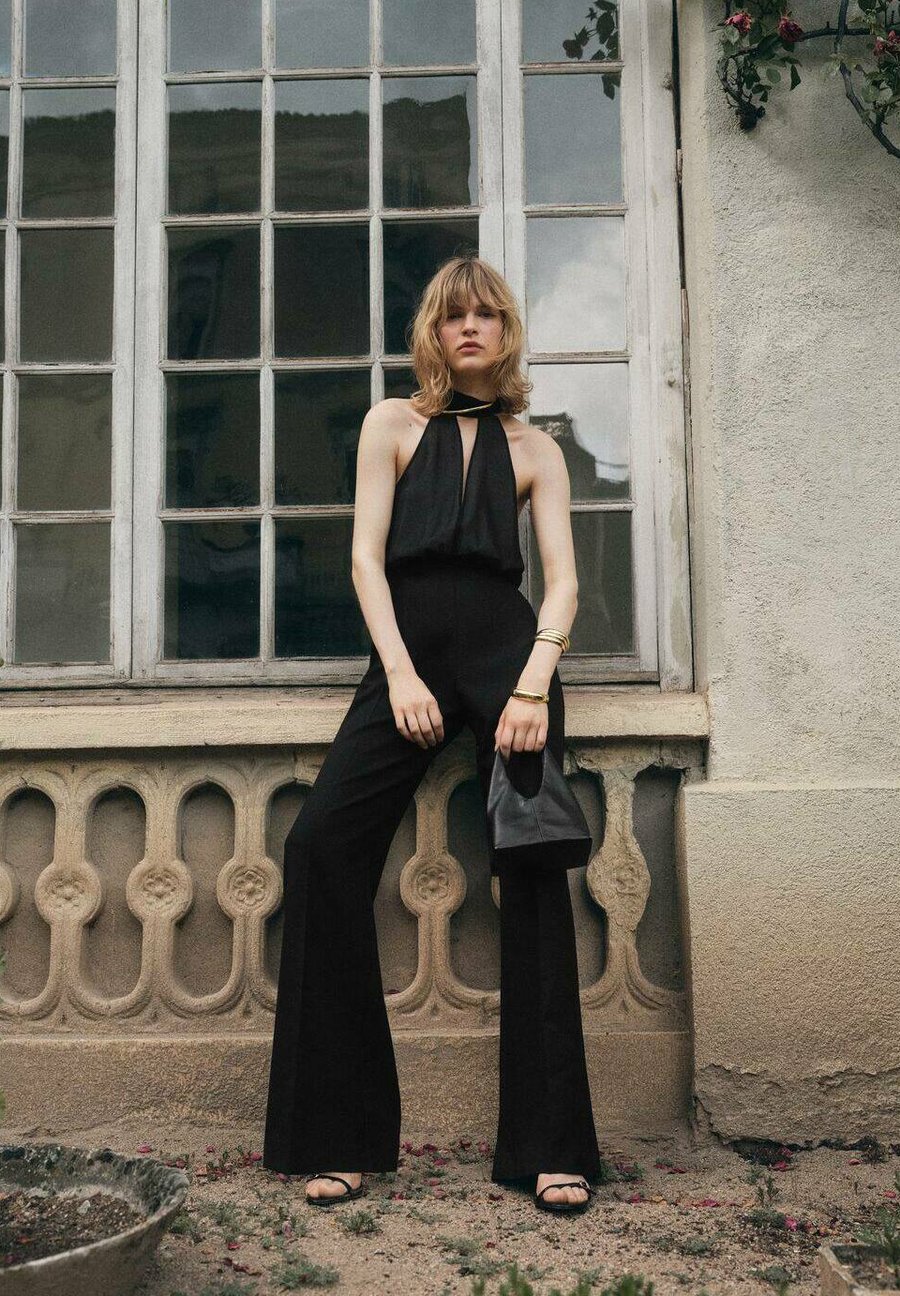 Комбинезон Mango Jumpsuit, Black
Комбинезон Mango Jumpsuit, Black