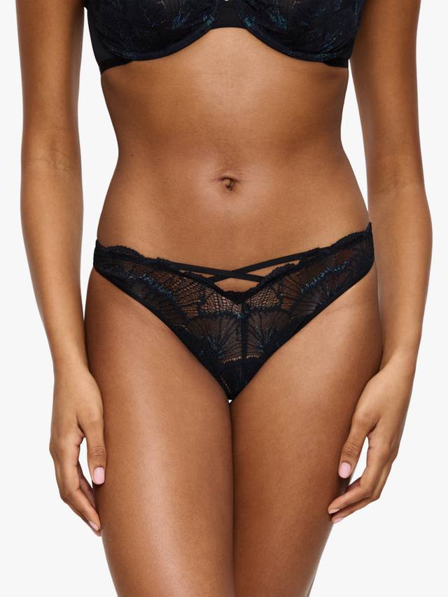 Palina Moonlight Kiss кружевные стринги Triumph, Black
Palina Moonlight Kiss кружевные стринги Triumph, Black