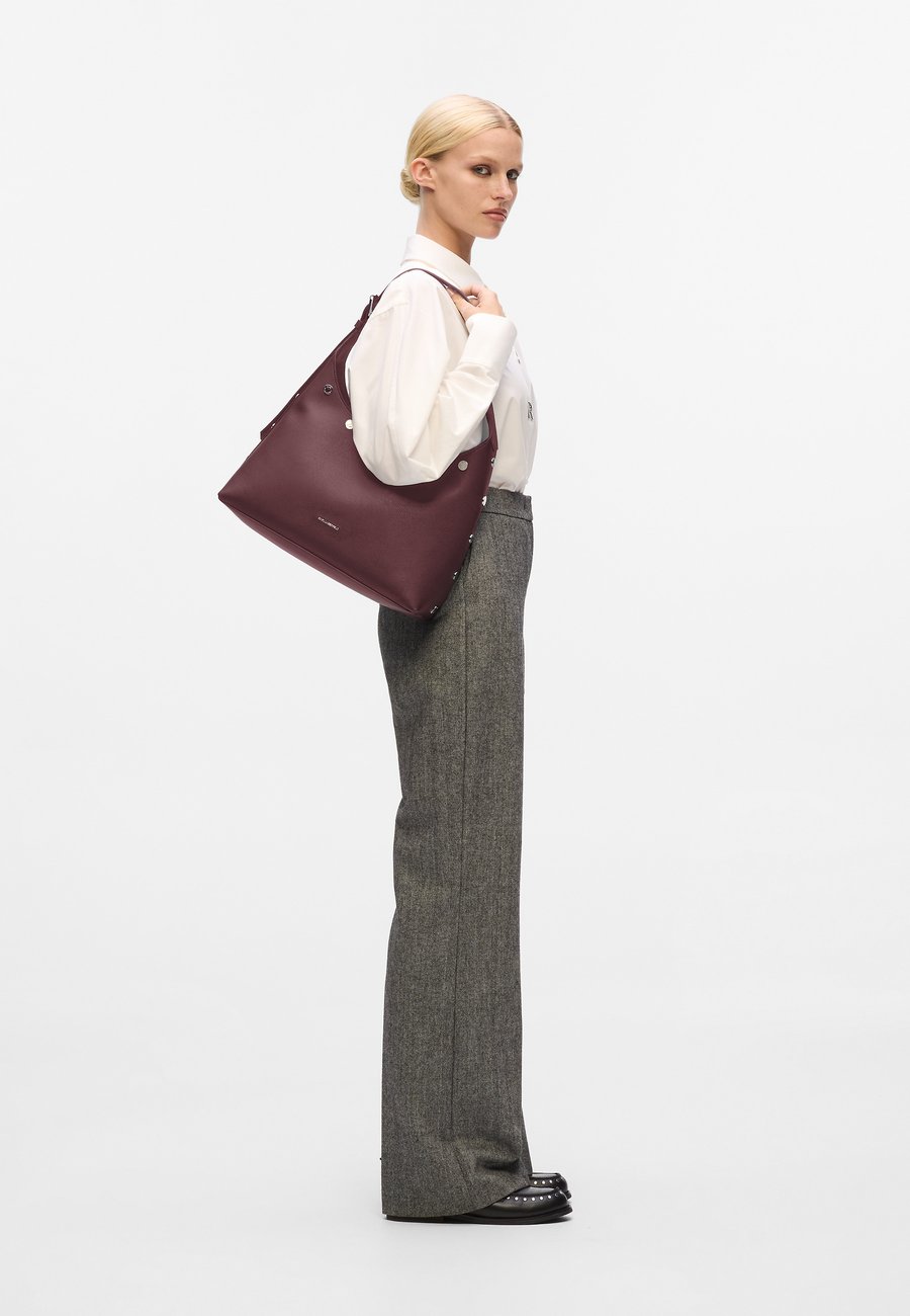 Сумка KARL LAGERFELD K/ROCKY MARAIS, Windsor Wine/Bordeaux
Сумка KARL LAGERFELD K/ROCKY MARAIS, Windsor Wine/Bordeaux