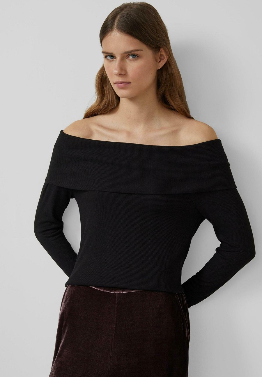 Топ s.Oliver Long sleeved top, Schwarz/Black
Топ s.Oliver Long sleeved top, Schwarz/Black