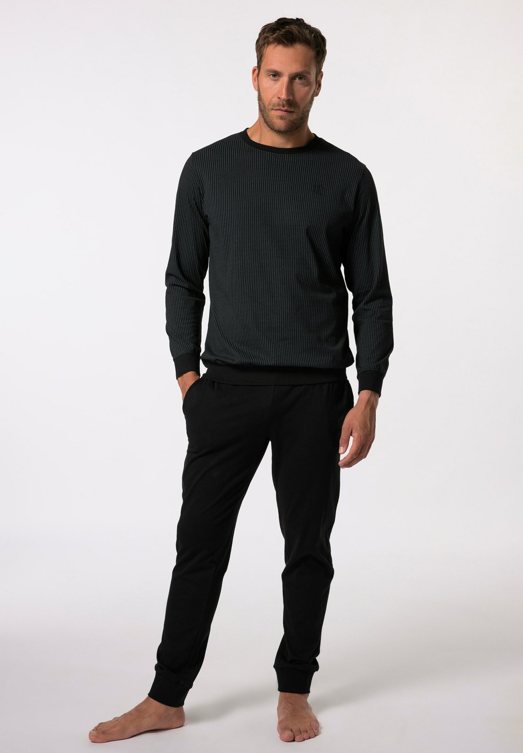 Пижама HOMEWEAR BAUCHFIT LANGARM SET JP1880, черный
Пижама HOMEWEAR BAUCHFIT LANGARM SET JP1880, черный