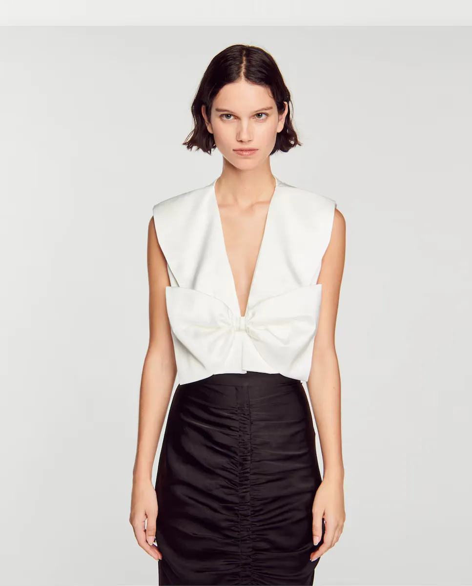 Короткий женский топ с макси-бантом Sandro, белый
Короткий женский топ с макси-бантом Sandro, белый