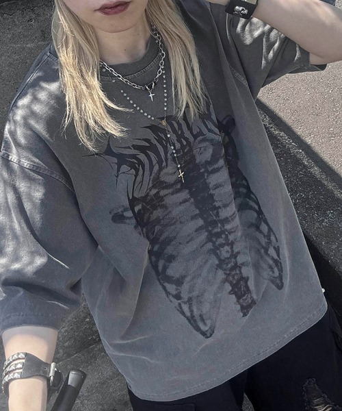 Футболка оверсайз с принтом в стиле скелет ILL'S, угольно-серый
Футболка оверсайз с принтом в стиле скелет ILL'S, угольно-серый