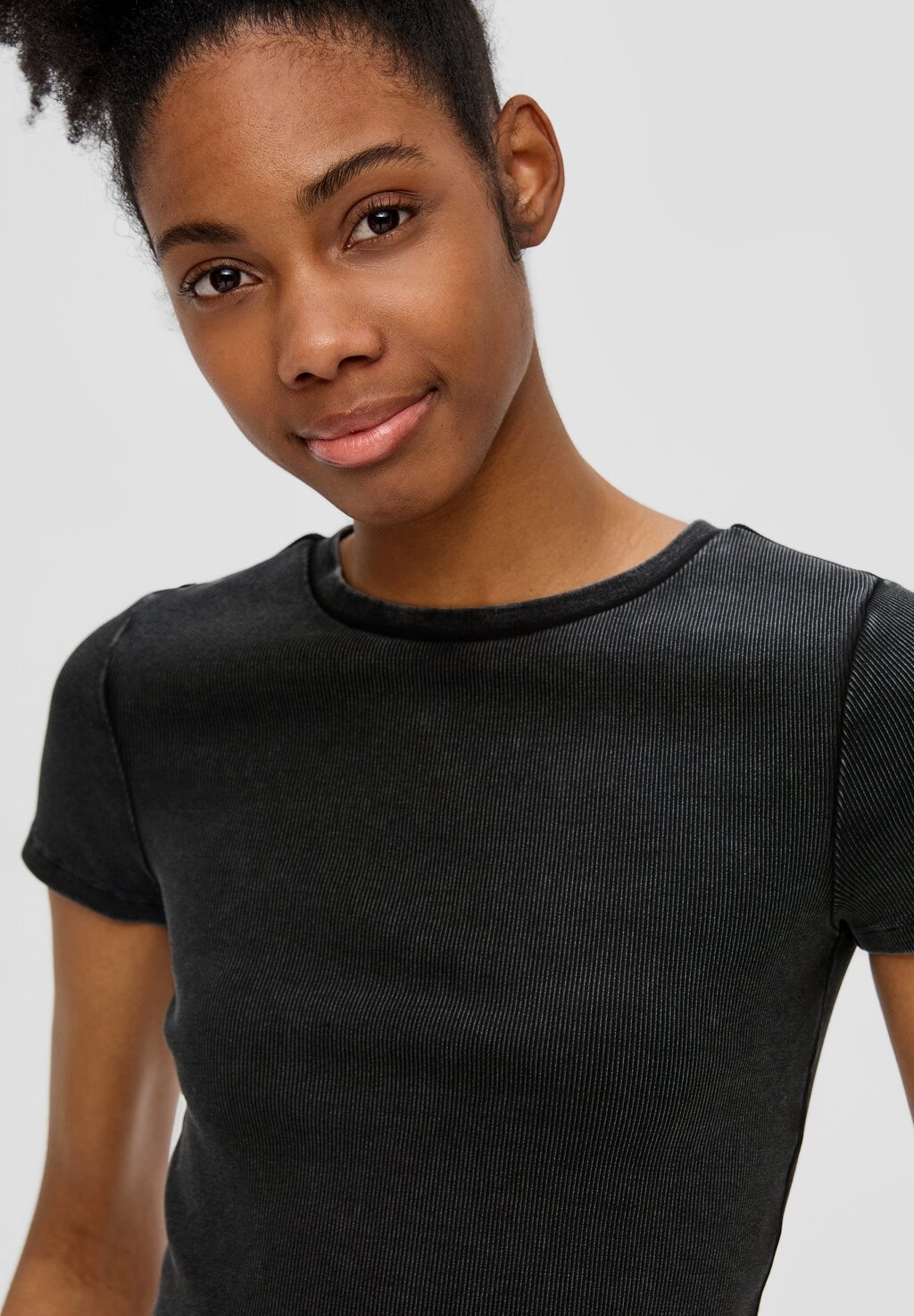 Базовая футболка AUS WARE QS, черный
Базовая футболка AUS WARE QS, черный