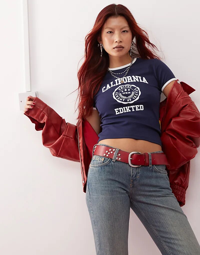 Футболка Ringer 90-х годов с изображением Калифорнии в темно-синем цвете Edikted
Футболка Ringer 90-х годов с изображением Калифорнии в темно-синем цвете Edikted